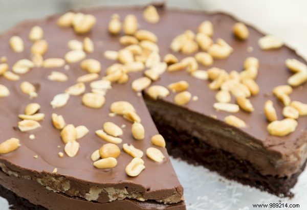 Vegan Snickers Cake Recipe: Gluten-Free, Refined Sugar-Free Delight from Amsterdam s Willem-Pie Bakery