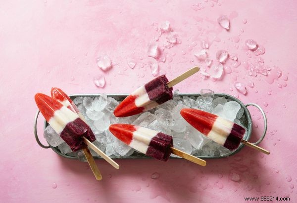 Homemade Tricolor Popsicles: Fresh Strawberry, Banana, and Blueberry Recipe