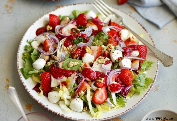 Vibrant Summer Fruit Salad with Grilled Chicken: A Fresh, Easy Recipe