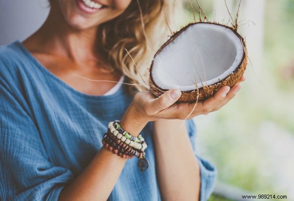 Calories in Coconut: Breakdown for Meat, Oil, Milk, and Water