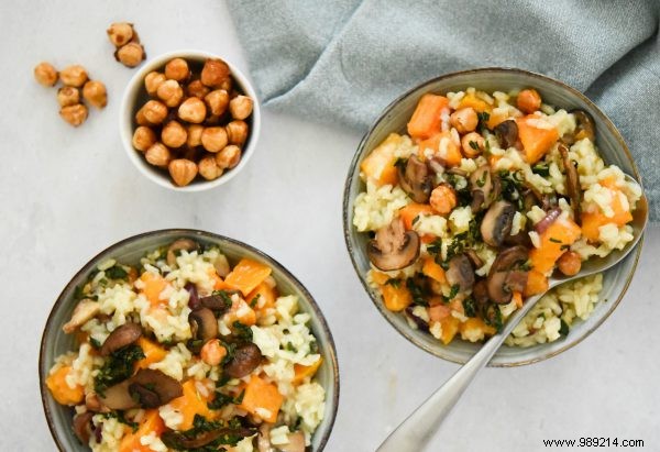 Vegan Pumpkin Risotto with Crispy Mushrooms, Caramelized Red Onions & Roasted Hazelnuts – Autumn Comfort Food