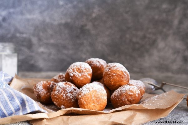 Creative Ways to Repurpose Leftover Oliebollen: French Toast, Pudding, and Freezing Tips
