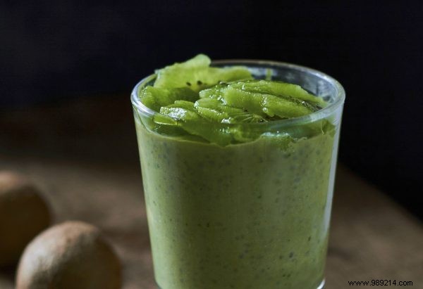 Chia Pudding with Kiwi and Matcha: A Vibrant Vegan Dessert from Santé Magazine