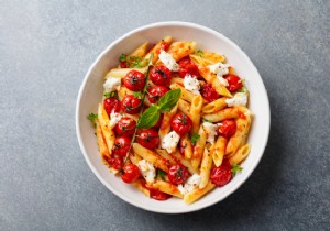 Baked Feta Pasta: The Viral Trend You Need to Try – Easy Oven Recipe