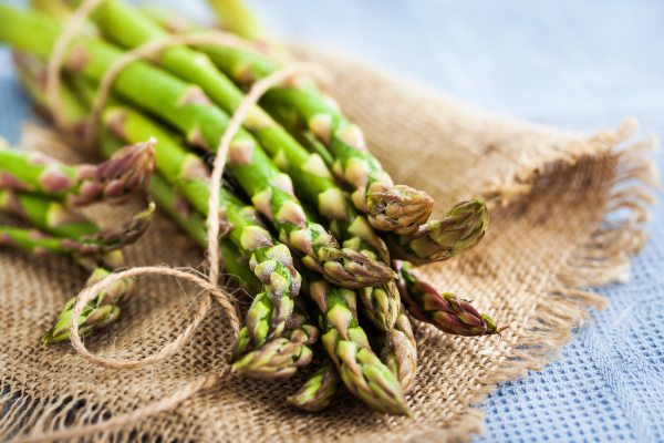 12 Essential Spring Fruits and Vegetables to Enjoy Fresh