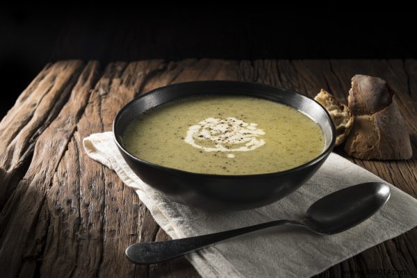Weekly Menu Tuesday: Iron-Boosting Broccoli Soup with Cashew Cream