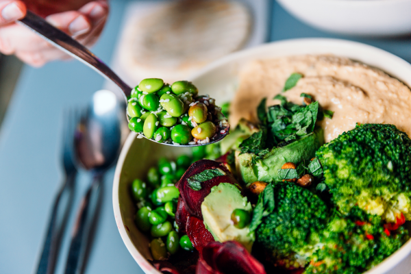 Plant-Based Diet Benefits: Proven Health Wins and 5 Key Pitfalls to Avoid