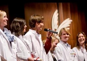 VUmc Pioneers White Coat Ceremony: Honoring 200 Future Doctors in the Netherlands