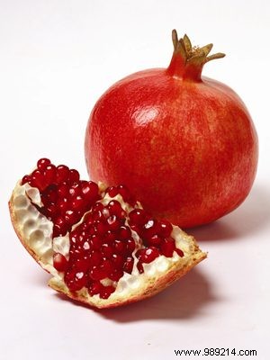 Fresh POM Wonderful Pomegranates: Antioxidant-Rich Delight for Christmas Tables