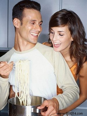 Over Half of Dutch Young Adults Seek Help to Eat Healthier, Nutrition Center Research Reveals