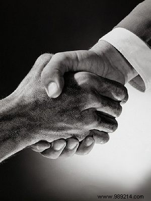 Stronger Grip Strength Linked to Longer Life, University of London Study Reveals