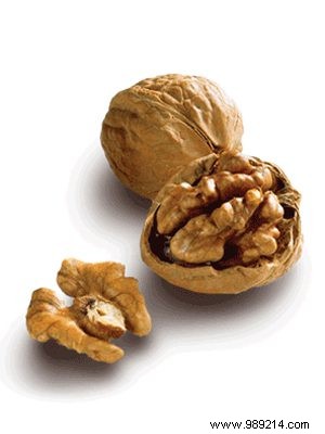 Walnuts Reduce Stress and Blood Pressure: Insights from Penn State Research