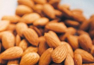 How Almonds Boost Health: Reducing Type 2 Diabetes and Heart Disease Risks