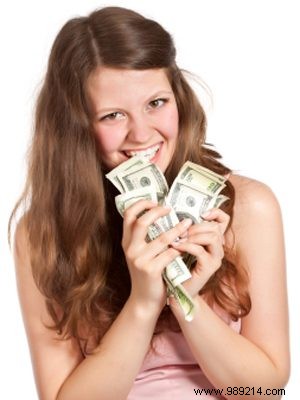 2013 Health Insurance Premiums Revealed: Save Over €300 Annually by Switching