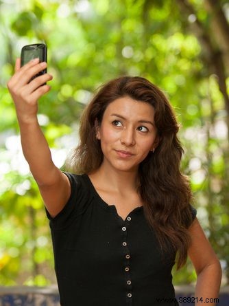 How Daily Selfies Can Help You Monitor Your Health Effectively