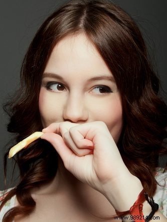 How Long-Term High-Fat Eating Disrupts Fullness Signals and Drives Weight Regain