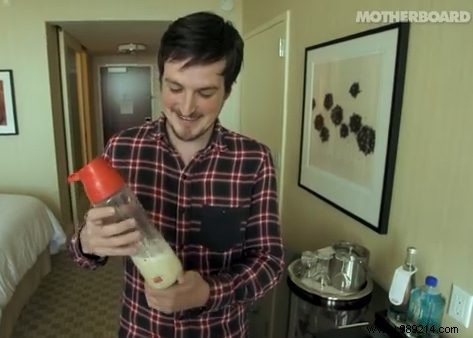 Rob Rhinehart s 30-Day Soylent Experiment: Thriving Without Solid Food