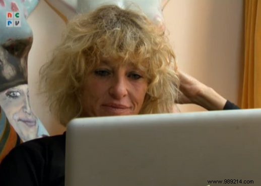 Watch  Exhausted(id) : Ingeborg Beugel s Revealing Documentary on Menopause