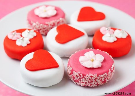 How Cute Packaging Tricks Your Brain Into Overeating: Insights from Boston University