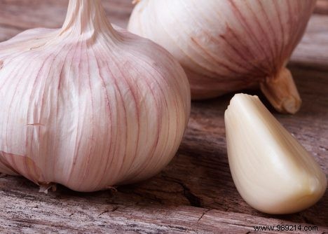 Top 6 Proven Remedies to Eliminate Garlic Breath Quickly