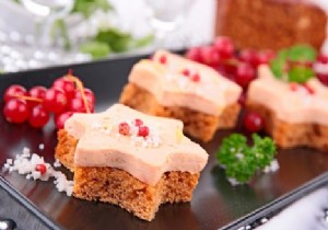 Holiday Eating Tips: Stay Fit and Balanced Through the Festive Season