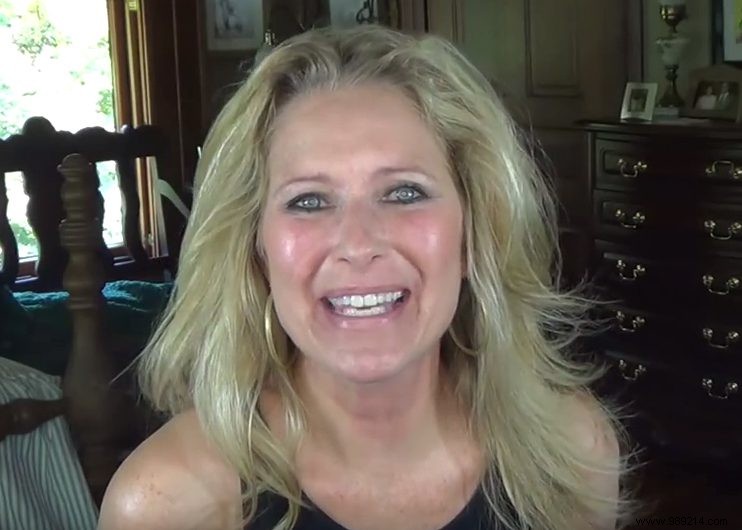 60-Year-Old Vlogger s Timeless Glow: Her Retin-A Anti-Aging Secret