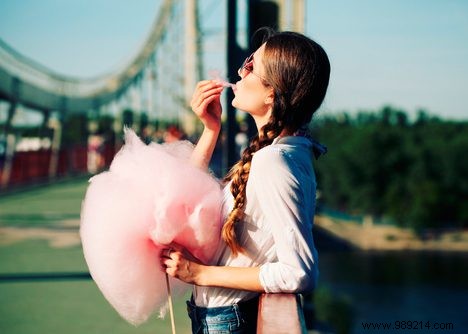 Why Refined Sugar Is Unhealthy: Empty Calories vs. Nutrient-Rich Natural Sugars