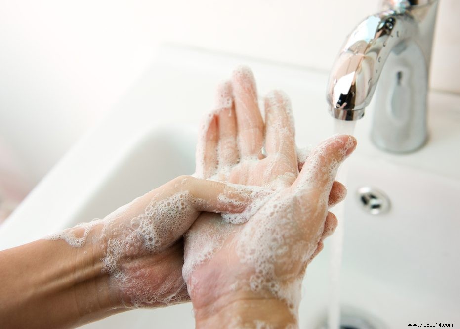 How Long Should You Wash Your Hands? CDC and WHO Guidelines Explained