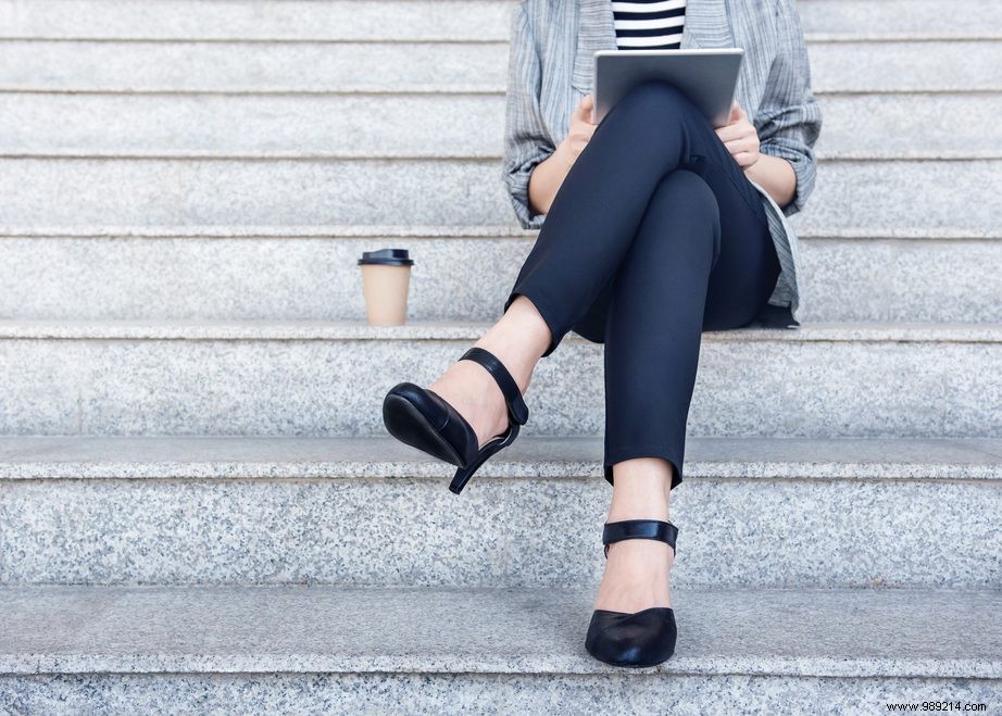 Why Crossing Your Legs Feels So Comfortable: The Surprising Science