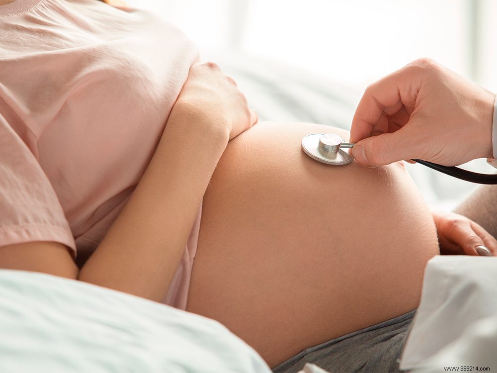 Midwives Warn of Severe Hospital Overcrowding in Amsterdam and Rotterdam