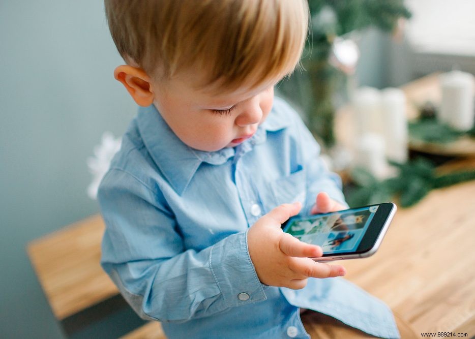 How Screen Time Affects Children s Eyes: Myopia Risks and Proven Prevention Strategies