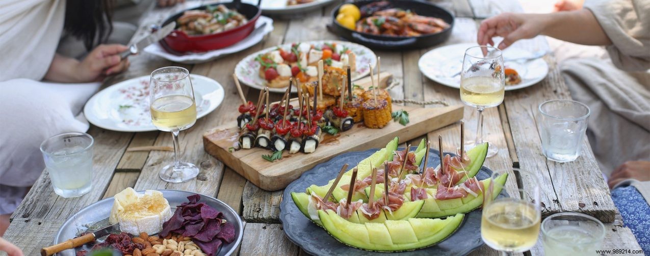 6 Proven Tips to Keep Wasps Away from Your Home and Garden