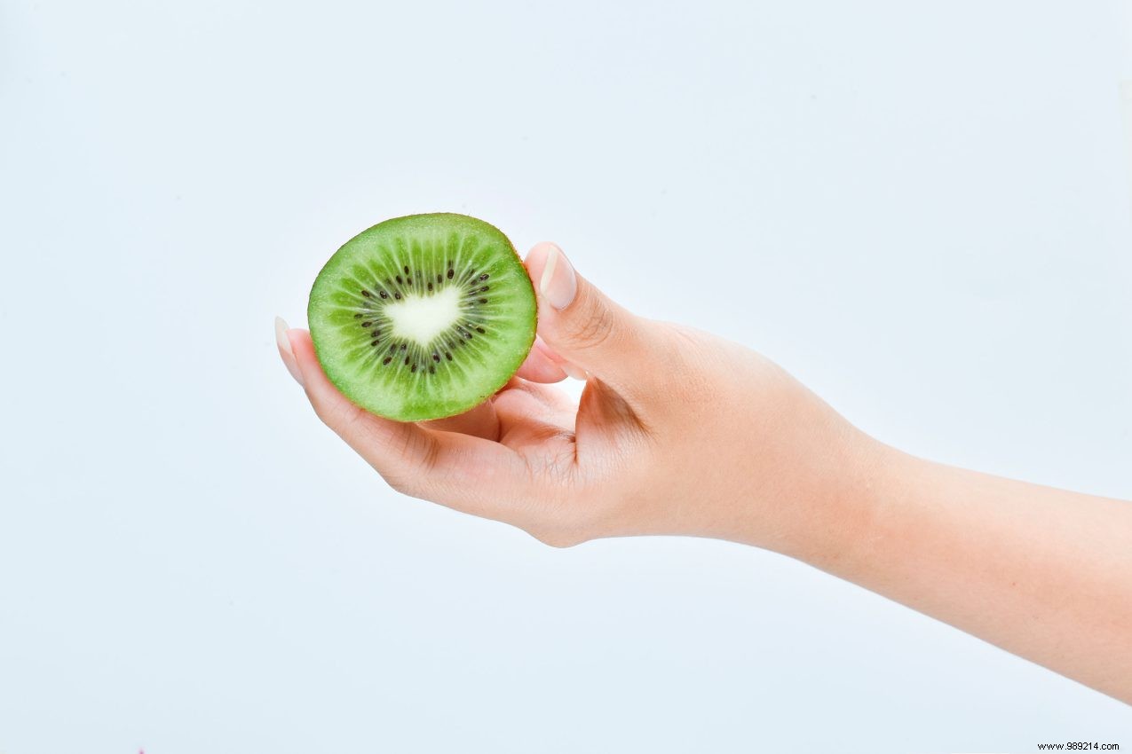 Zespri s Happiness Fuel Station Pop-Up at Utrecht Central: Fuel Up with Kiwi Smoothies and Wellness Activities