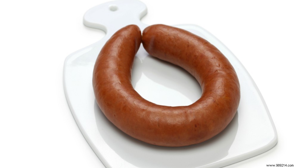 HEMA s Vegan Smoked Sausage and Tompouce: Iconic Treats Go Plant-Based