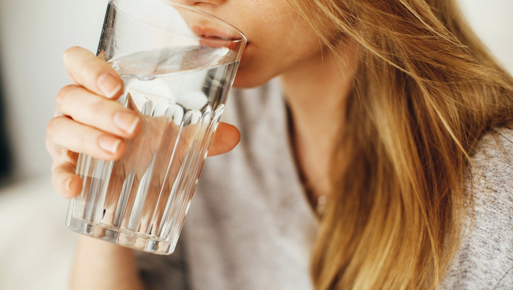 How Much Water Should You Drink Each Day? Expert Guidelines from Nutrition Specialists