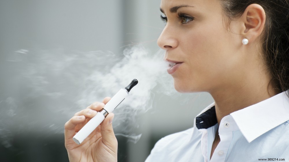 Dutch Lung Experts Call for Total E-Cigarette Ban Over Serious Health Risks
