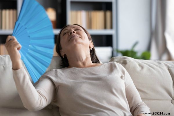 Ease Hot Flashes Naturally: Two Expert Breathing Exercises