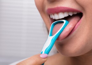 White Tongue: Common Causes, Simple Fixes, and When to Seek Medical Help