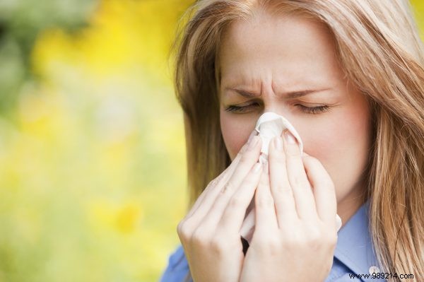 Cold or Allergies? 6 Key Questions to Tell the Difference