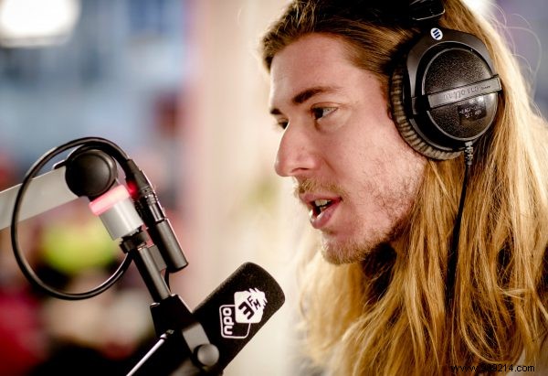 3FM DJ Frank van der Lende Chokes Up in Emotional Alzheimer s Discussion on Air