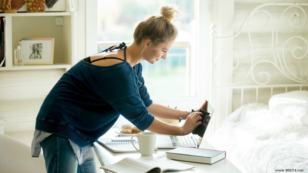 Autumn Bedroom Cleaning Guide: 5 Expert Tips for a Fresher Space