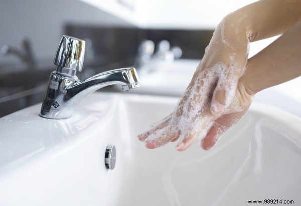 How Long Does SARS-CoV-2 Survive on Human Skin? Japanese Study Reveals Up to 9 Hours