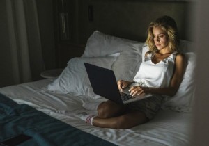 What Sleep Experts Never Do Before Bed for Optimal Rest