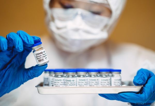 Compare COVID-19 Vaccines Approved in the Netherlands: Handy Overview from Healthcare Experts