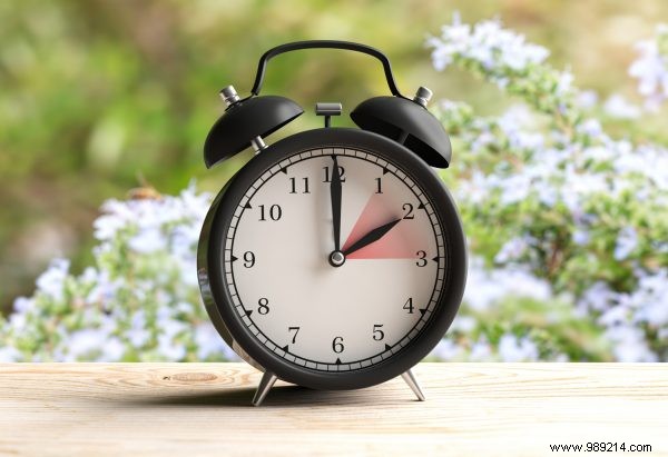 How to Adjust to Daylight Saving Time Quickly: Tips from Sleep Expert Koko Beers