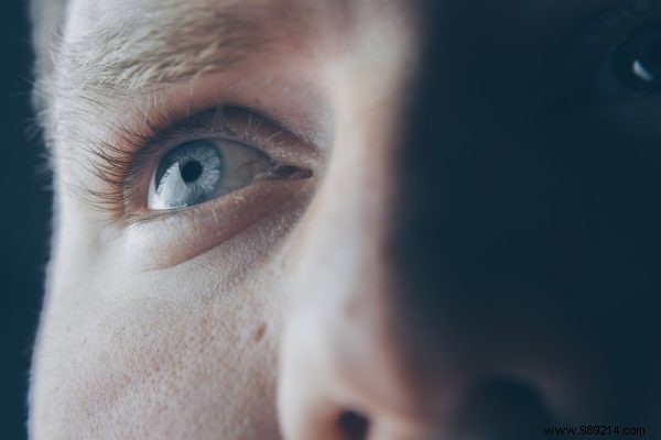 Dry Eyes: Causes, Symptoms, Treatments, and Expert Tips for Relief