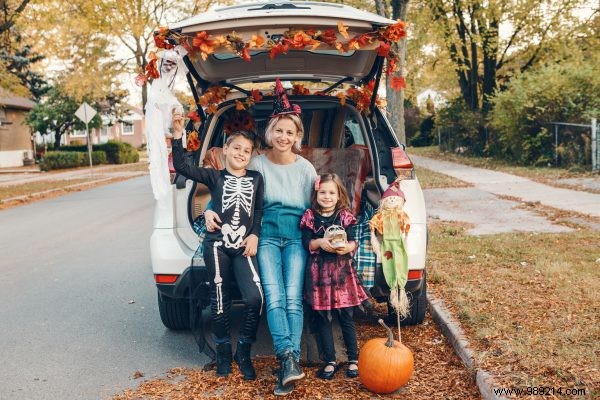 11 Fun Family Halloween Activities to Build Spooky Memories Together