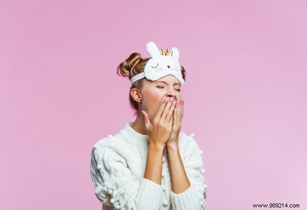 Struggling with Insomnia? How Temporarily Sleeping Less Can Restore Your Sleep Cycle