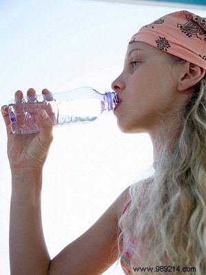 Does Drinking Water Really Improve Skin Beauty? Experts Debunk the Myth