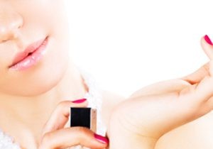 Why Does Perfume Smell Chemical on Skin After 10 Minutes? The Skin pH Factor